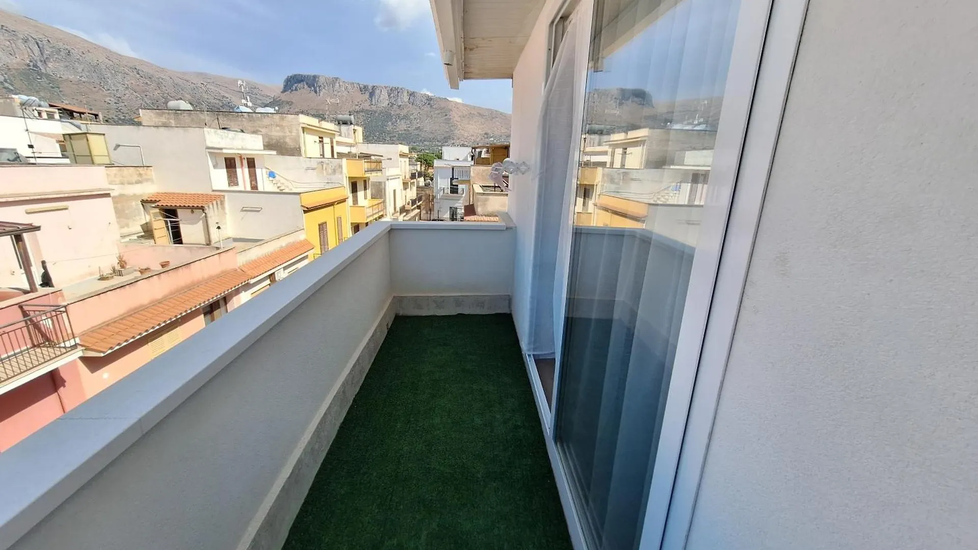Domus Levante Terrasini Italy