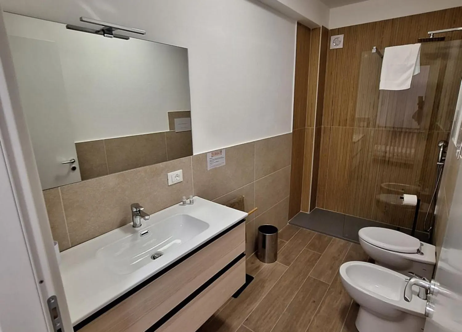 Domus Levante Terrasini 0*,